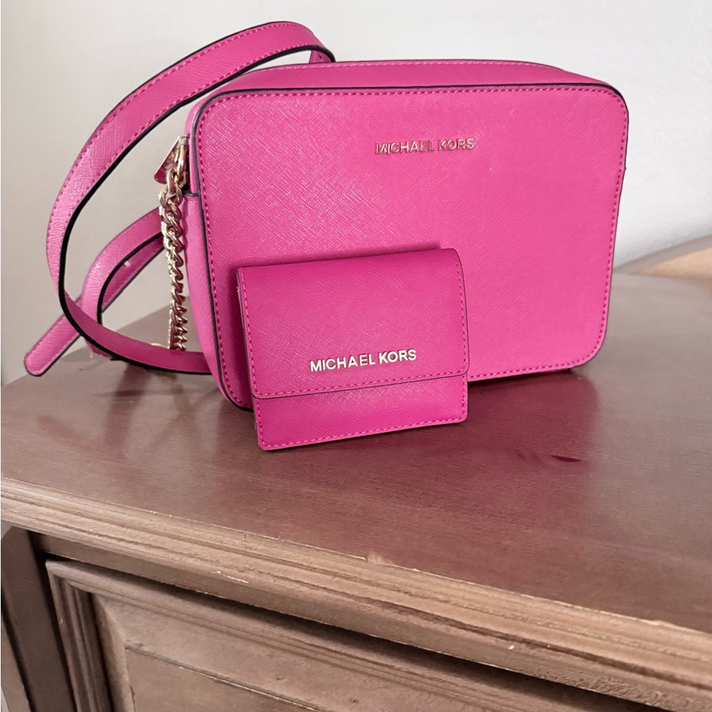 Michael Kors Hot Pink Crossbody Camera Bag with Wallet